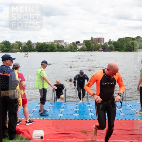 16.06.2024 - 7 Türme Triathlon MichiJ http://msf.ph/oto/6269053 16.06.2024 11:57:19 Schwimmen 317, 344, 407, 475, 549, 560 meine-sportfotos.de