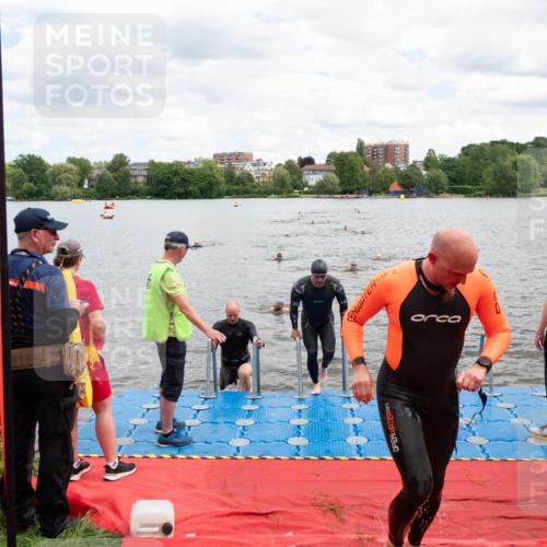 16.06.2024 - 7 Türme Triathlon MichiJ http://msf.ph/oto/6269055 16.06.2024 11:57:19 Schwimmen 317, 344, 407, 475, 549, 560 meine-sportfotos.de