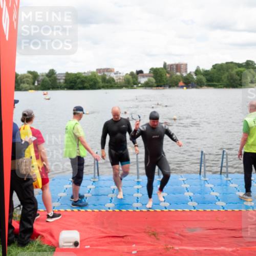 16.06.2024 - 7 Türme Triathlon MichiJ http://msf.ph/oto/6269062 16.06.2024 11:57:22 Schwimmen 317, 344, 407, 475, 549, 560 meine-sportfotos.de