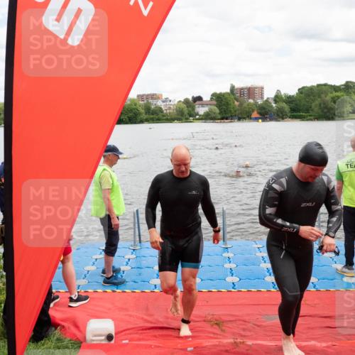 16.06.2024 - 7 Türme Triathlon MichiJ http://msf.ph/oto/6269066 16.06.2024 11:57:23 Schwimmen 317, 344, 407, 475, 549, 560 meine-sportfotos.de