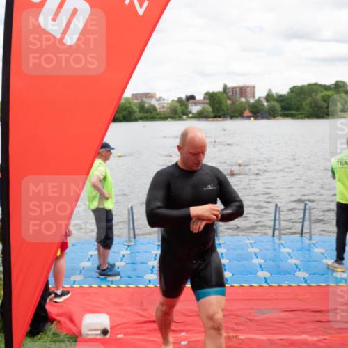 16.06.2024 - 7 Türme Triathlon MichiJ http://msf.ph/oto/6269068 16.06.2024 11:57:24 Schwimmen 317, 344, 407, 475, 549, 560 meine-sportfotos.de