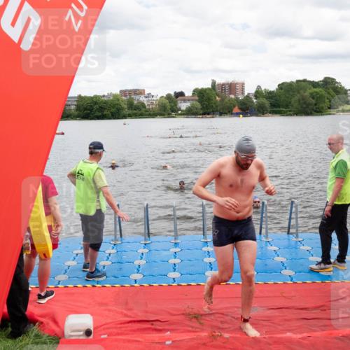 16.06.2024 - 7 Türme Triathlon MichiJ http://msf.ph/oto/6269084 16.06.2024 11:57:36 Schwimmen 317, 344, 375, 377, 407, 475, 525, 549, 560 meine-sportfotos.de