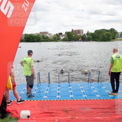 16.06.2024 - 7 Türme Triathlon MichiJ http://msf.ph/oto/6269109 16.06.2024 11:57:41 Schwimmen 344, 375, 377, 407, 475, 525, 549 meine-sportfotos.de