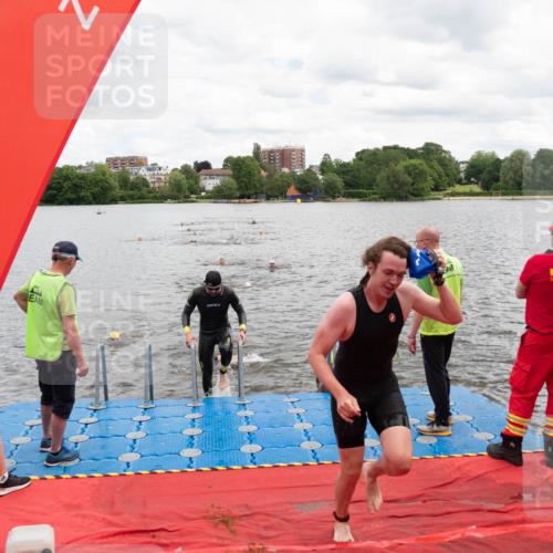 16.06.2024 - 7 Türme Triathlon MichiJ http://msf.ph/oto/6269133 16.06.2024 11:57:52 Schwimmen 375, 377, 407, 455, 475, 525, 549, 590 meine-sportfotos.de