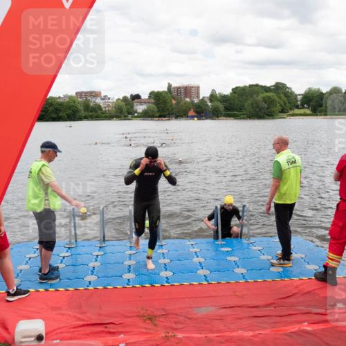 16.06.2024 - 7 Türme Triathlon MichiJ http://msf.ph/oto/6269142 16.06.2024 11:57:53 Schwimmen 375, 377, 407, 455, 475, 525, 549, 590 meine-sportfotos.de