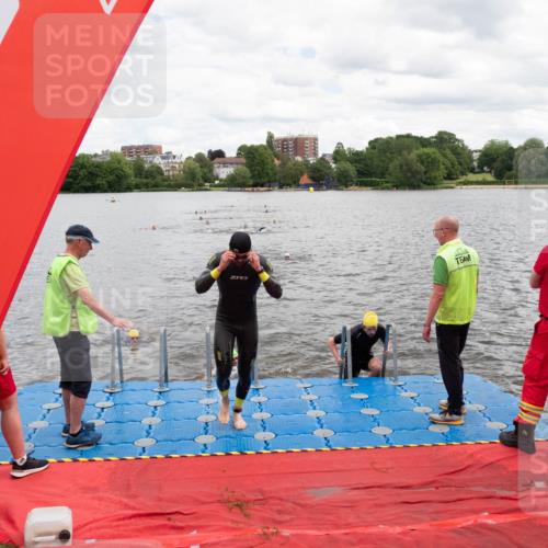 16.06.2024 - 7 Türme Triathlon MichiJ http://msf.ph/oto/6269144 16.06.2024 11:57:53 Schwimmen 375, 377, 407, 455, 475, 525, 549, 590 meine-sportfotos.de