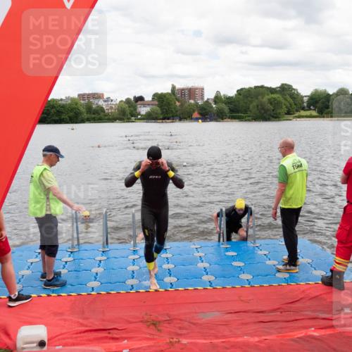 16.06.2024 - 7 Türme Triathlon MichiJ http://msf.ph/oto/6269147 16.06.2024 11:57:53 Schwimmen 375, 377, 407, 455, 475, 525, 549, 590 meine-sportfotos.de