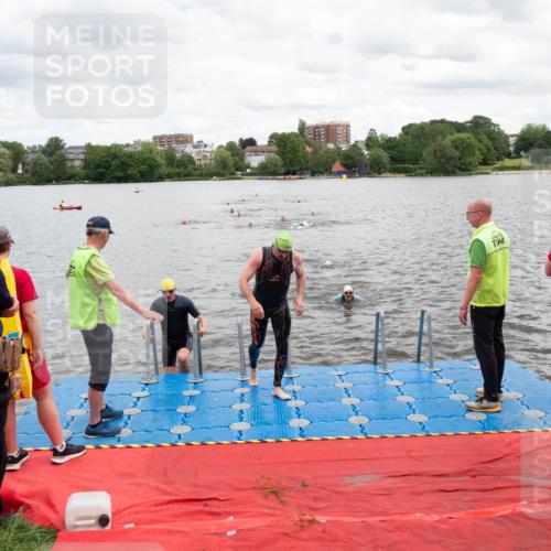 16.06.2024 - 7 Türme Triathlon MichiJ http://msf.ph/oto/6269170 16.06.2024 11:58:01 Schwimmen 375, 377, 407, 455, 525, 549, 590 meine-sportfotos.de