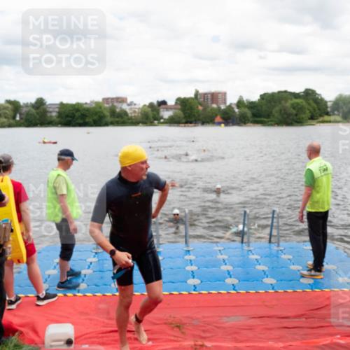 16.06.2024 - 7 Türme Triathlon MichiJ http://msf.ph/oto/6269197 16.06.2024 11:58:06 Schwimmen 375, 377, 455, 525, 590 meine-sportfotos.de