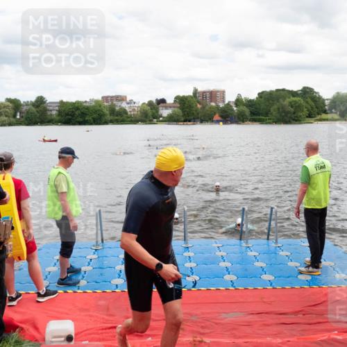 16.06.2024 - 7 Türme Triathlon MichiJ http://msf.ph/oto/6269203 16.06.2024 11:58:06 Schwimmen 375, 377, 455, 525, 590 meine-sportfotos.de