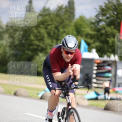 16.06.2024 - 26. Vierlanden-Triathlon Jannik Wohlers http://msf.ph/oto/6269206 16.06.2024 10:58:41 Radfahren 1, 53, 152, 173, 191, 196, 223 meine-sportfotos.de
