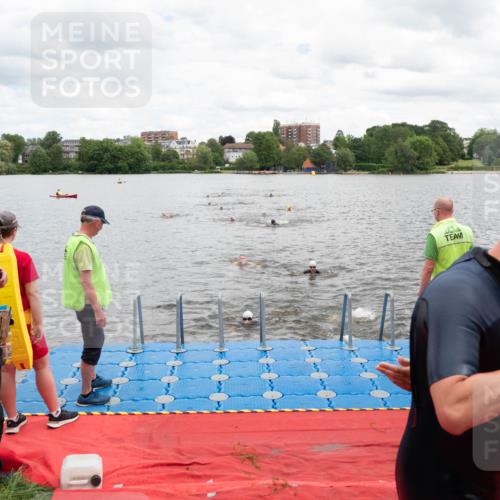 16.06.2024 - 7 Türme Triathlon MichiJ http://msf.ph/oto/6269213 16.06.2024 11:58:08 Schwimmen 375, 377, 455, 525, 590 meine-sportfotos.de