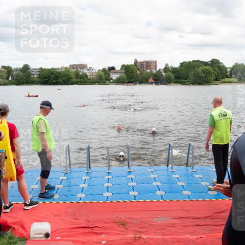 16.06.2024 - 7 Türme Triathlon MichiJ http://msf.ph/oto/6269215 16.06.2024 11:58:08 Schwimmen 375, 377, 455, 525, 590 meine-sportfotos.de