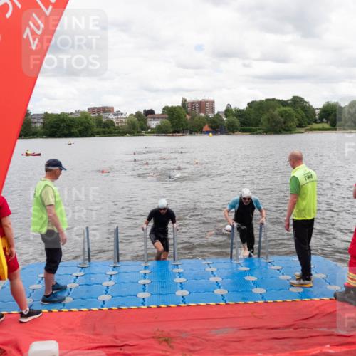 16.06.2024 - 7 Türme Triathlon MichiJ http://msf.ph/oto/6269220 16.06.2024 11:58:14 Schwimmen 375, 377, 455, 590 meine-sportfotos.de