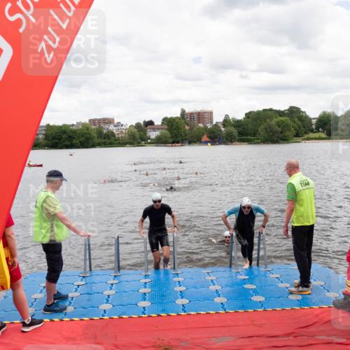 16.06.2024 - 7 Türme Triathlon MichiJ http://msf.ph/oto/6269227 16.06.2024 11:58:14 Schwimmen 375, 377, 455, 590 meine-sportfotos.de