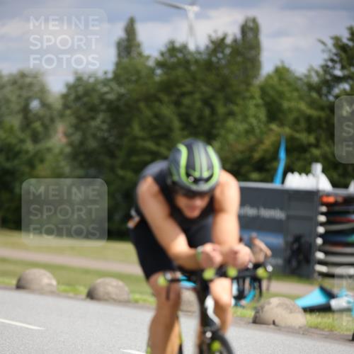 16.06.2024 - 26. Vierlanden-Triathlon Jannik Wohlers http://msf.ph/oto/6269259 16.06.2024 10:58:56 Radfahren 57, 114, 206 meine-sportfotos.de