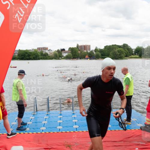 16.06.2024 - 7 Türme Triathlon MichiJ http://msf.ph/oto/6269265 16.06.2024 11:58:18 Schwimmen 375, 377, 455, 545, 590 meine-sportfotos.de