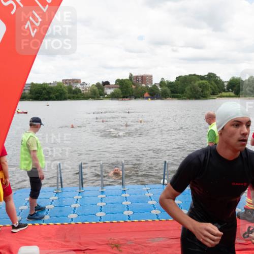 16.06.2024 - 7 Türme Triathlon MichiJ http://msf.ph/oto/6269269 16.06.2024 11:58:18 Schwimmen 375, 377, 455, 545, 590 meine-sportfotos.de