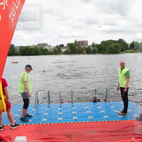 16.06.2024 - 7 Türme Triathlon MichiJ http://msf.ph/oto/6269272 16.06.2024 11:58:22 Schwimmen 455, 545, 590 meine-sportfotos.de