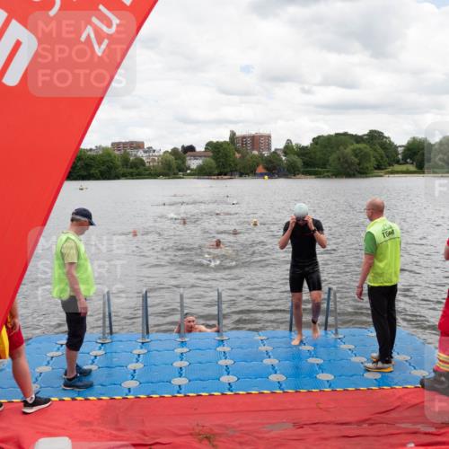 16.06.2024 - 7 Türme Triathlon MichiJ http://msf.ph/oto/6269313 16.06.2024 11:58:25 Schwimmen 409, 455, 545, 590 meine-sportfotos.de