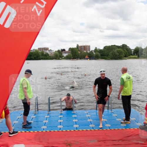 16.06.2024 - 7 Türme Triathlon MichiJ http://msf.ph/oto/6269322 16.06.2024 11:58:26 Schwimmen 409, 455, 466, 545, 590 meine-sportfotos.de