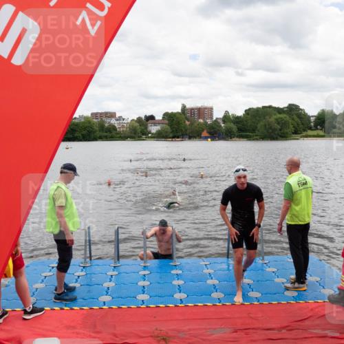 16.06.2024 - 7 Türme Triathlon MichiJ http://msf.ph/oto/6269325 16.06.2024 11:58:26 Schwimmen 409, 455, 466, 545, 590 meine-sportfotos.de