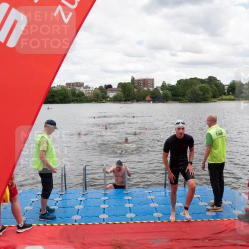 16.06.2024 - 7 Türme Triathlon MichiJ http://msf.ph/oto/6269331 16.06.2024 11:58:27 Schwimmen 409, 455, 466, 545, 590 meine-sportfotos.de