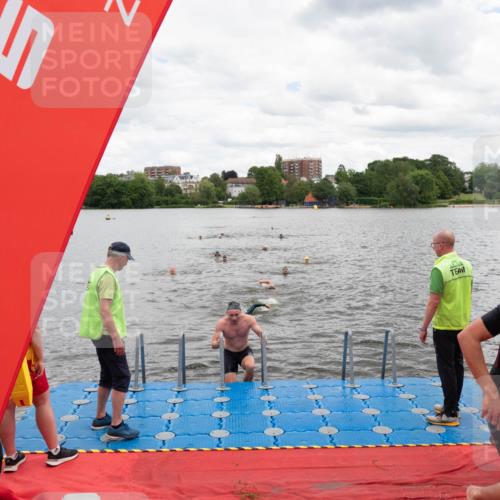 16.06.2024 - 7 Türme Triathlon MichiJ http://msf.ph/oto/6269349 16.06.2024 11:58:28 Schwimmen 409, 455, 466, 545, 590 meine-sportfotos.de