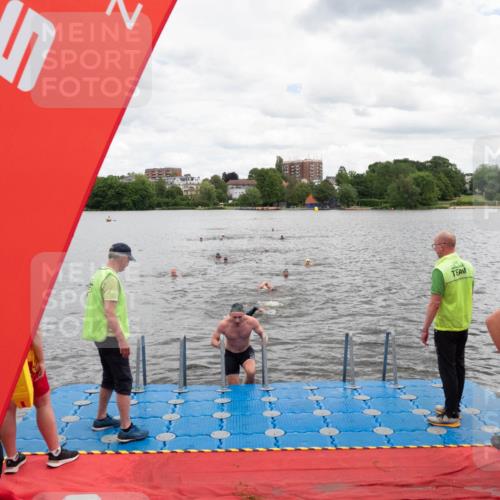 16.06.2024 - 7 Türme Triathlon MichiJ http://msf.ph/oto/6269352 16.06.2024 11:58:28 Schwimmen 409, 455, 466, 545, 590 meine-sportfotos.de