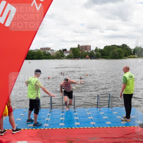 16.06.2024 - 7 Türme Triathlon MichiJ http://msf.ph/oto/6269358 16.06.2024 11:58:29 Schwimmen 409, 455, 466, 545, 590 meine-sportfotos.de