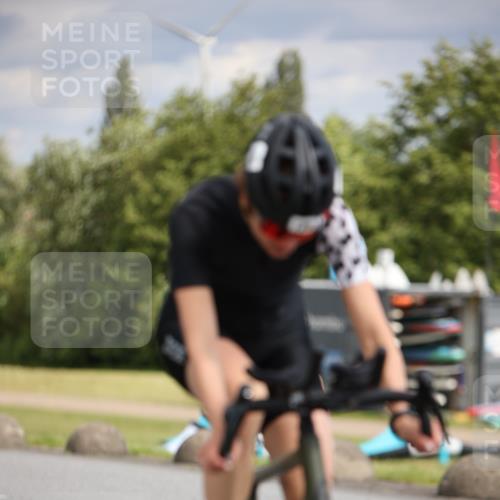 16.06.2024 - 26. Vierlanden-Triathlon Jannik Wohlers http://msf.ph/oto/6269363 16.06.2024 10:59:17 Radfahren 134, 147, 186 meine-sportfotos.de