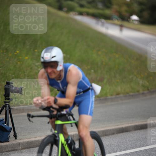 16.06.2024 - 26. Vierlanden-Triathlon Jannik Wohlers http://msf.ph/oto/6269388 16.06.2024 11:00:20 Radfahren 11, 92, 160 meine-sportfotos.de