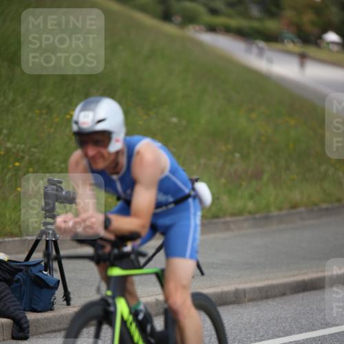 16.06.2024 - 26. Vierlanden-Triathlon Jannik Wohlers http://msf.ph/oto/6269389 16.06.2024 11:00:20 Radfahren 11, 92, 160 meine-sportfotos.de
