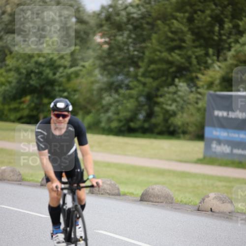 16.06.2024 - 26. Vierlanden-Triathlon Jannik Wohlers http://msf.ph/oto/6269395 16.06.2024 11:00:36 Radfahren 29, 112 meine-sportfotos.de