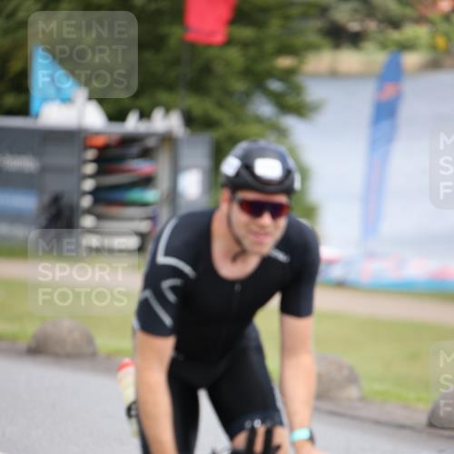 16.06.2024 - 26. Vierlanden-Triathlon Jannik Wohlers http://msf.ph/oto/6269418 16.06.2024 11:00:37 Radfahren 29, 112 meine-sportfotos.de