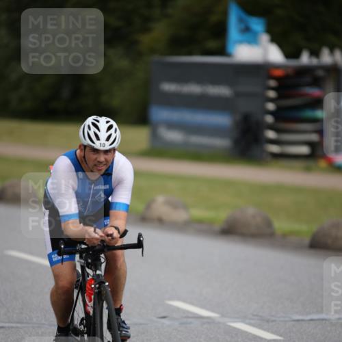 16.06.2024 - 26. Vierlanden-Triathlon Jannik Wohlers http://msf.ph/oto/6269454 16.06.2024 11:00:45 Radfahren 10, 52, 218 meine-sportfotos.de