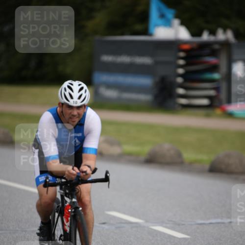 16.06.2024 - 26. Vierlanden-Triathlon Jannik Wohlers http://msf.ph/oto/6269456 16.06.2024 11:00:46 Radfahren 10, 52, 97, 218 meine-sportfotos.de