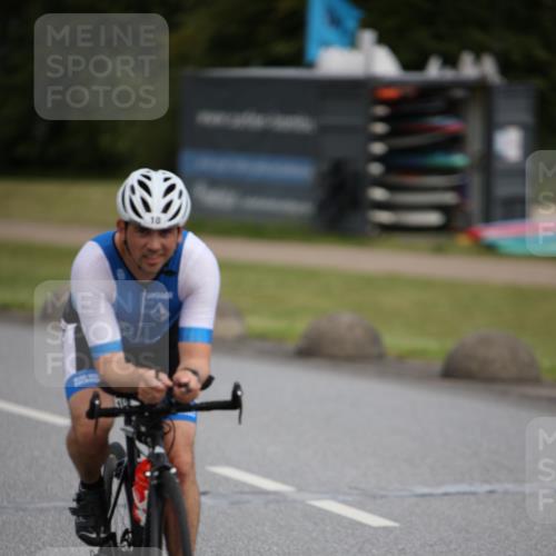 16.06.2024 - 26. Vierlanden-Triathlon Jannik Wohlers http://msf.ph/oto/6269460 16.06.2024 11:00:46 Radfahren 10, 52, 97, 218 meine-sportfotos.de