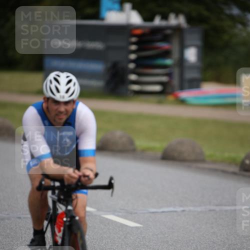 16.06.2024 - 26. Vierlanden-Triathlon Jannik Wohlers http://msf.ph/oto/6269465 16.06.2024 11:00:46 Radfahren 10, 52, 97, 218 meine-sportfotos.de