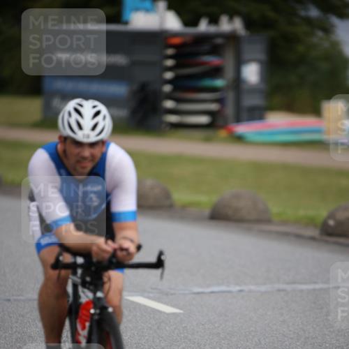 16.06.2024 - 26. Vierlanden-Triathlon Jannik Wohlers http://msf.ph/oto/6269467 16.06.2024 11:00:46 Radfahren 10, 52, 97, 218 meine-sportfotos.de