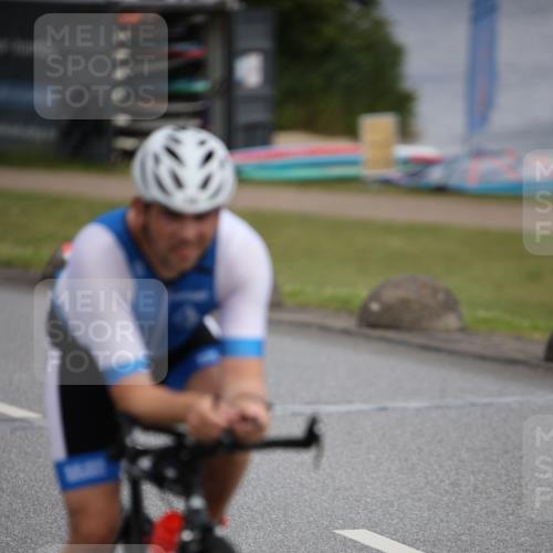 16.06.2024 - 26. Vierlanden-Triathlon Jannik Wohlers http://msf.ph/oto/6269477 16.06.2024 11:00:46 Radfahren 10, 52, 97, 218 meine-sportfotos.de