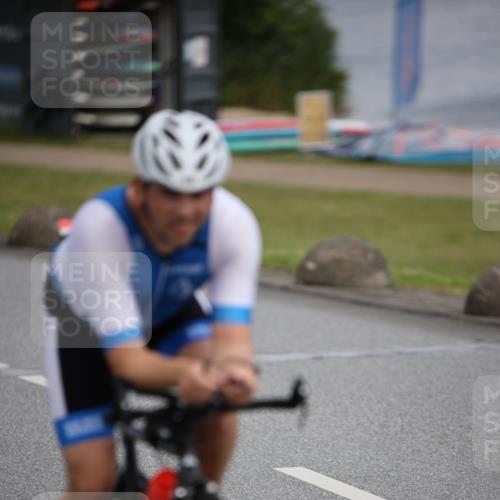 16.06.2024 - 26. Vierlanden-Triathlon Jannik Wohlers http://msf.ph/oto/6269478 16.06.2024 11:00:46 Radfahren 10, 52, 97, 218 meine-sportfotos.de
