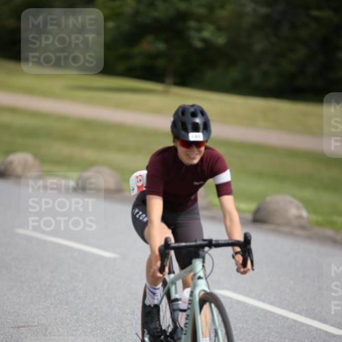 16.06.2024 - 26. Vierlanden-Triathlon Jannik Wohlers http://msf.ph/oto/6269530 16.06.2024 11:01:28 Radfahren 1, 4, 53, 176, 189, 224 meine-sportfotos.de