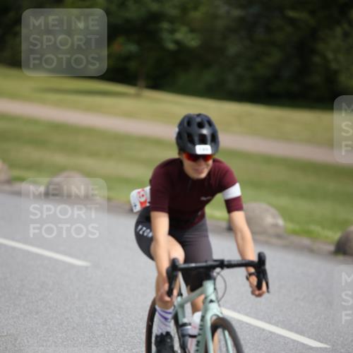 16.06.2024 - 26. Vierlanden-Triathlon Jannik Wohlers http://msf.ph/oto/6269532 16.06.2024 11:01:28 Radfahren 1, 4, 53, 176, 189, 224 meine-sportfotos.de