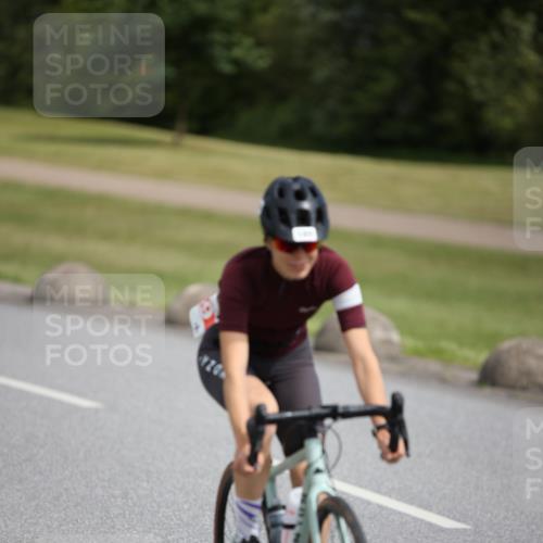 16.06.2024 - 26. Vierlanden-Triathlon Jannik Wohlers http://msf.ph/oto/6269533 16.06.2024 11:01:28 Radfahren 1, 4, 53, 176, 189, 224 meine-sportfotos.de