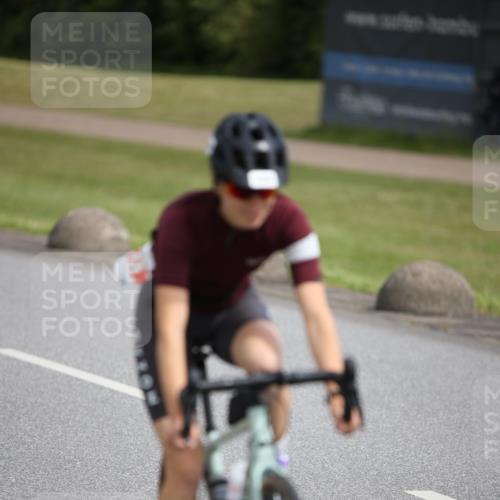16.06.2024 - 26. Vierlanden-Triathlon Jannik Wohlers http://msf.ph/oto/6269540 16.06.2024 11:01:29 Radfahren 1, 4, 53, 176, 189, 224 meine-sportfotos.de