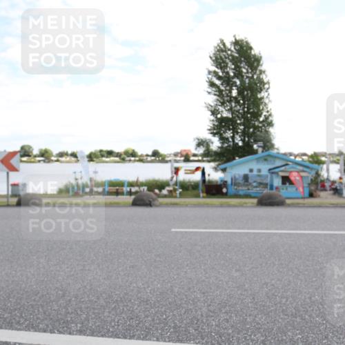 16.06.2024 - 26. Vierlanden-Triathlon Jannik Wohlers http://msf.ph/oto/6269559 16.06.2024 11:32:31 Radfahren 35, 238, 339, 351, 524, 571 meine-sportfotos.de