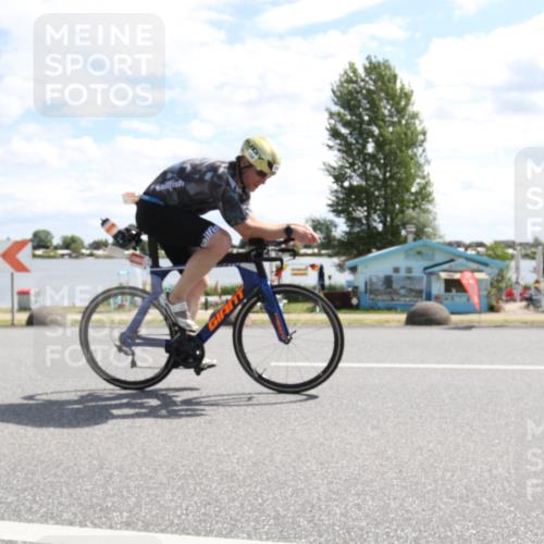 16.06.2024 - 26. Vierlanden-Triathlon Jannik Wohlers http://msf.ph/oto/6269685 16.06.2024 11:33:35 Radfahren 29, 112, 158, 168, 331 meine-sportfotos.de
