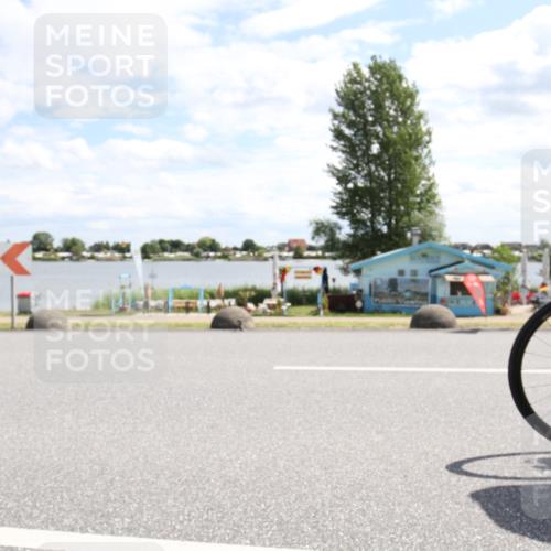 16.06.2024 - 26. Vierlanden-Triathlon Jannik Wohlers http://msf.ph/oto/6269701 16.06.2024 11:33:49 Radfahren 19, 152, 173, 193, 263, 310, 352 meine-sportfotos.de