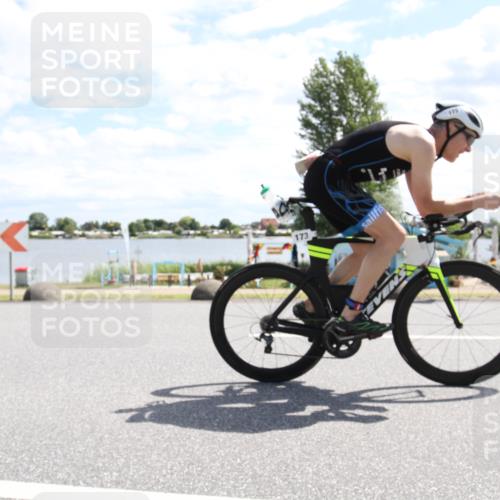 16.06.2024 - 26. Vierlanden-Triathlon Jannik Wohlers http://msf.ph/oto/6269703 16.06.2024 11:33:50 Radfahren 6, 19, 152, 173, 193, 263, 310, 352 meine-sportfotos.de